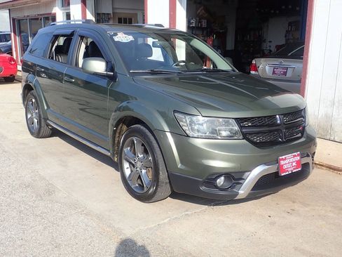 Used 2017 Dodge Journey Crossroad w/ Popular Equipment Group AWD/4WD image 20