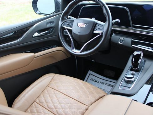 Used 2024 Cadillac Escalade Sport image 35