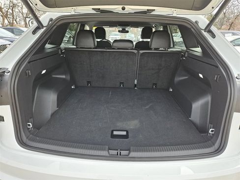 Used 2025 Volkswagen Atlas Cross Sport SE image 24