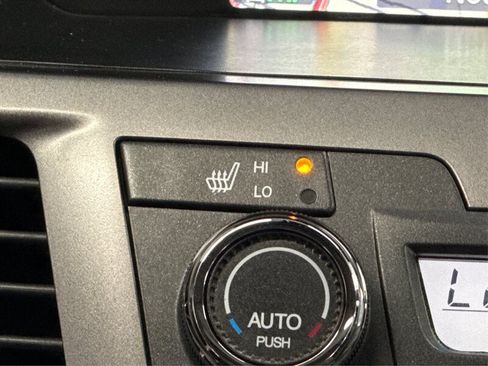 Used 2014 Honda Odyssey Touring image 29