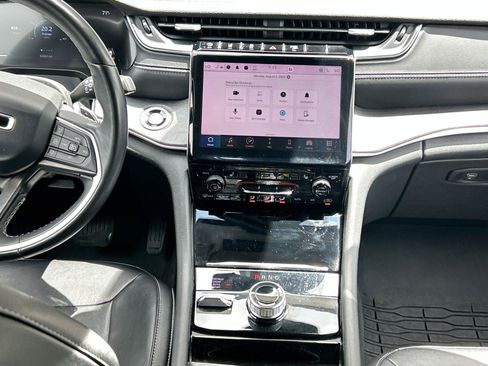 Used 2022 Jeep Grand Cherokee Limited AWD/4WD image 20