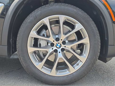 Used 2024 BMW X5 xDrive40i w/ Premium Package AWD/4WD image 14
