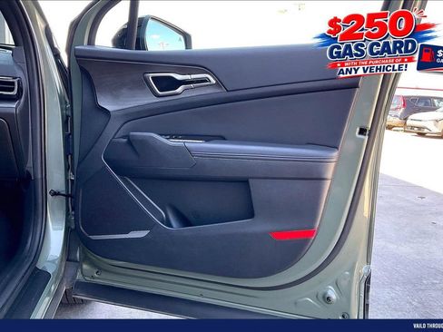 Used 2025 Kia Sportage X-Line AWD/4WD image 24
