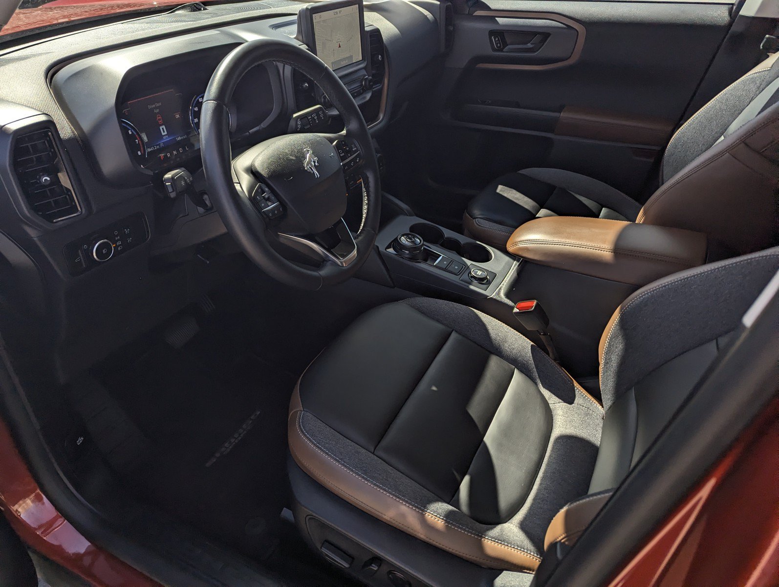 Used 2024 Ford Bronco Sport Outer Banks w/ Tech Package AWD/4WD image 8