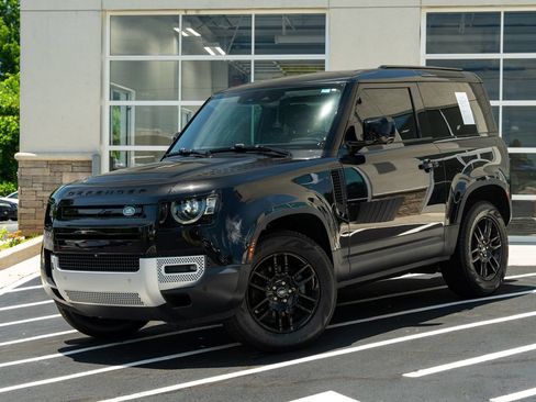 Used 2024 Land Rover Defender 90 S AWD/4WD image 2