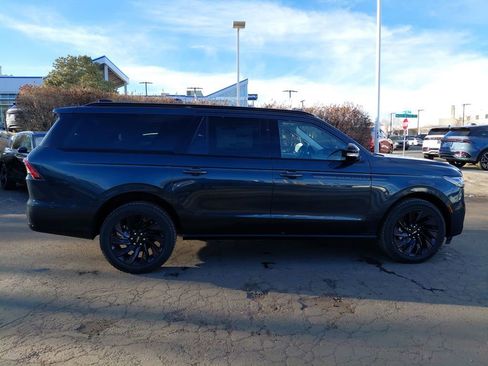 New 2026 Lincoln Navigator L Reserve w/ Jet Appearance Package image 9