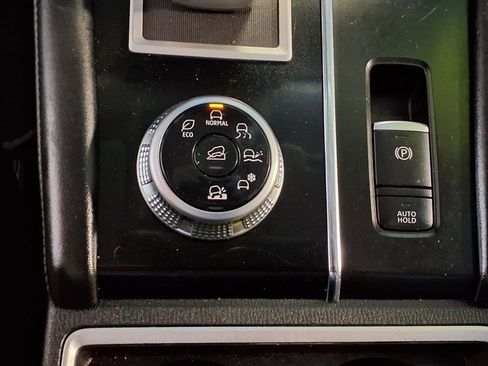 Used 2022 Mitsubishi Outlander SE image 23