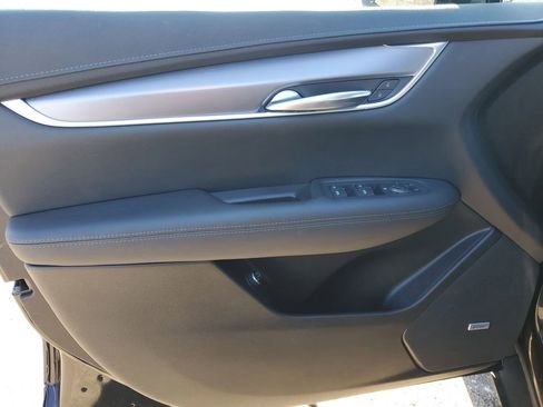 Used 2023 Cadillac XT5 Luxury image 20