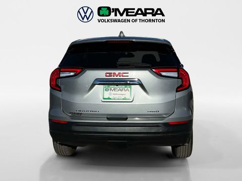 Used 2024 GMC Terrain SLE image 4