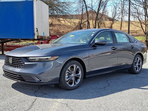 New 2026 Honda Accord EX-L image 3