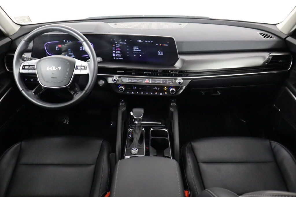 Used 2025 Kia Telluride S FWD image 13