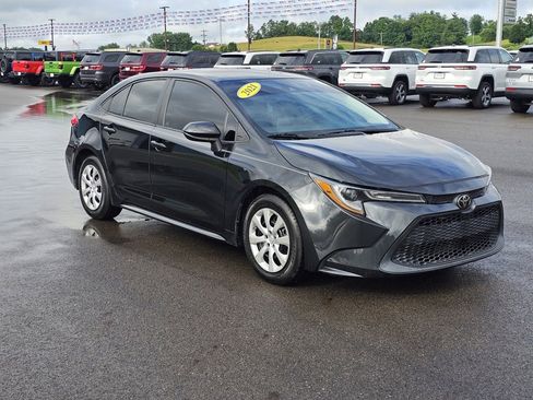 Used 2021 Toyota Corolla LE image 7
