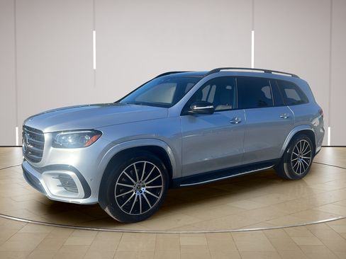 Used 2025 Mercedes-Benz GLS 450 4MATIC image 1