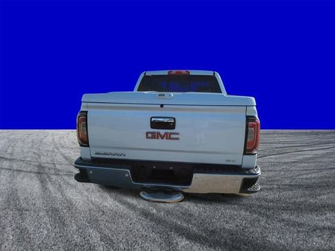 Used 2018 GMC Sierra 1500 SLT w/ Enhanced Driver Alert Package RWD image 5