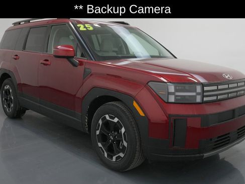 Used 2025 Hyundai Santa Fe SEL image 2