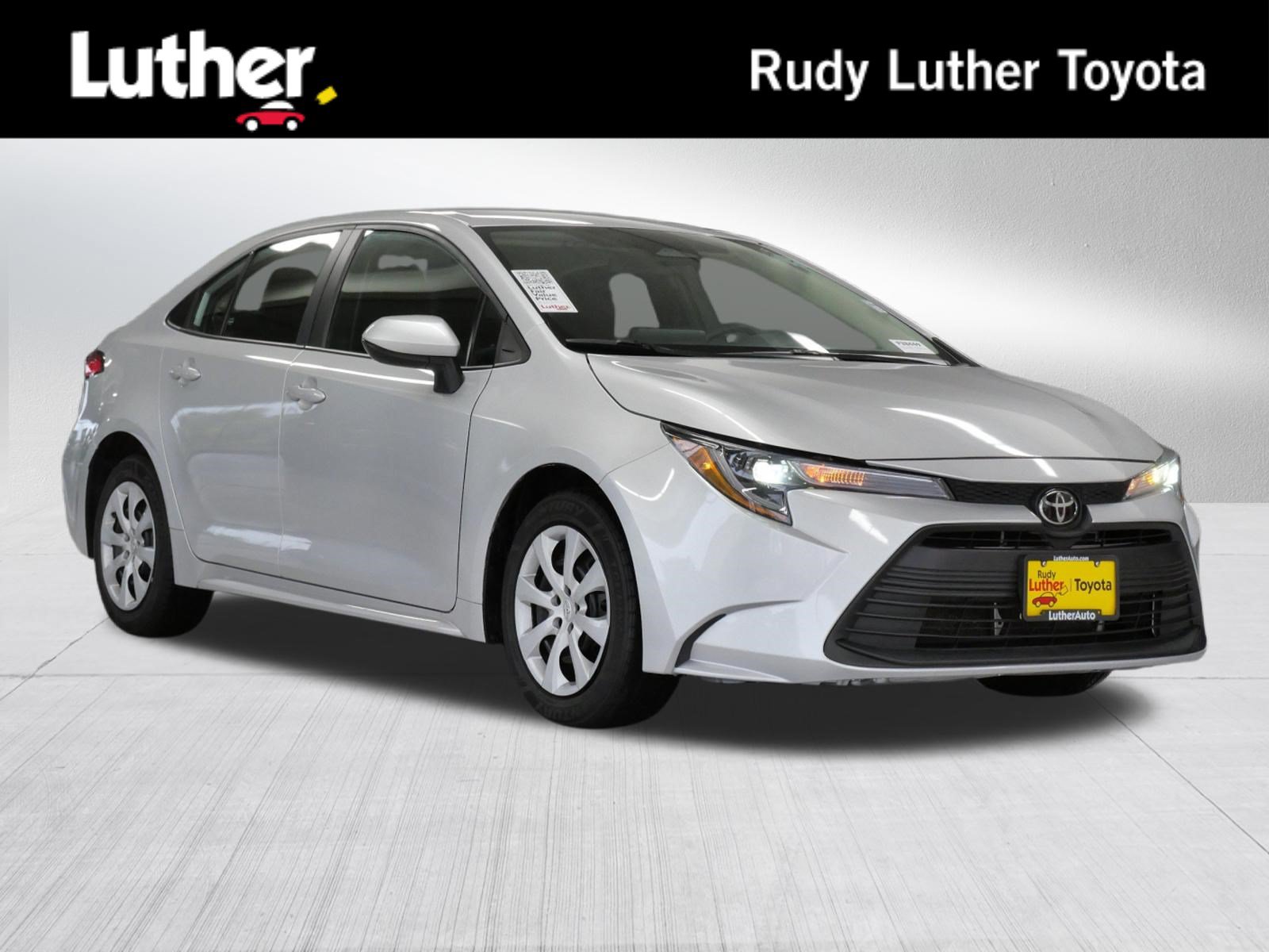 Certified 2024 Toyota Corolla LE FWD image 1