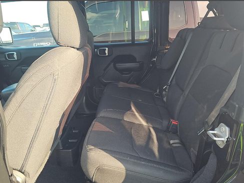 Used 2023 Jeep Wrangler Unlimited AWD/4WD image 10
