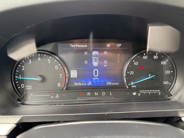 Used 2021 Ford Explorer XLT w/ Equipment Group 202A AWD/4WD image 14