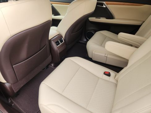 Certified 2020 Lexus RX 450hL AWD w/ Premium Package image 40