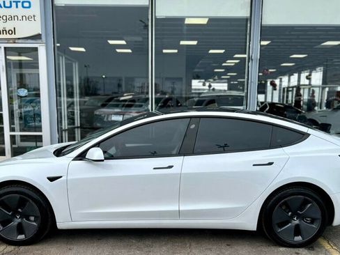 Used 2022 Tesla Model 3 image 32