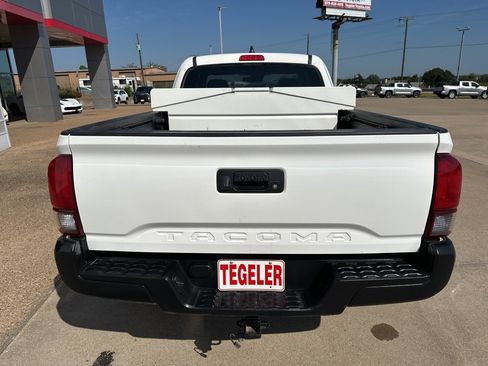 Used 2020 Toyota Tacoma SR image 6