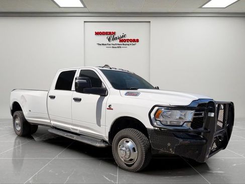 Used 2023 RAM 3500 Tradesman AWD/4WD image 1