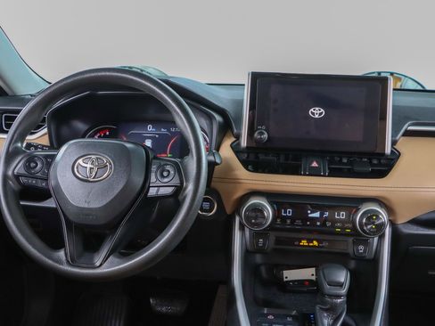 Used 2023 Toyota RAV4 XLE image 17