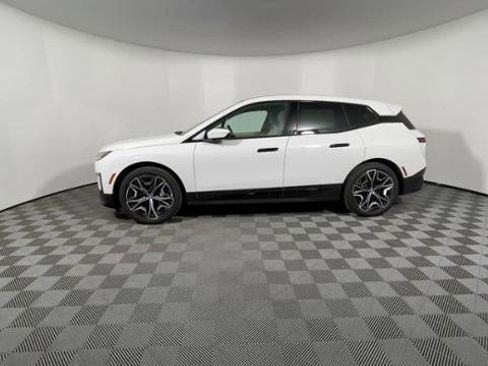 New 2022 BMW iX xDrive50 w/ Convenience Package image 7