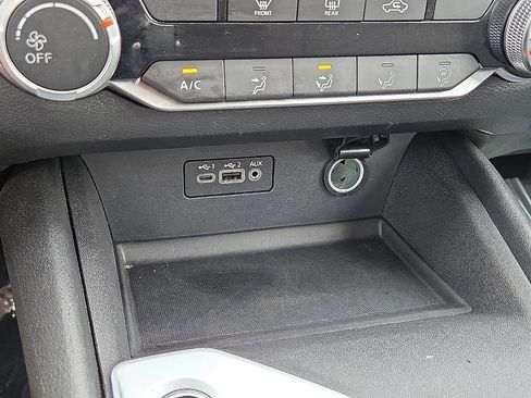 Used 2025 Nissan Altima 2.5 SV image 28