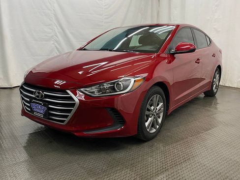 Used 2017 Hyundai Elantra SE FWD image 4