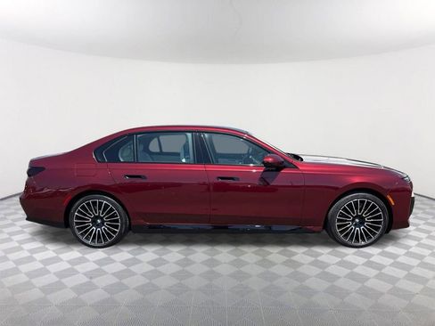 New 2025 BMW 750e xDrive image 4