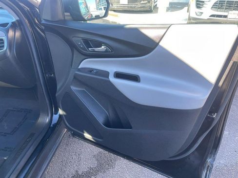 Used 2022 Chevrolet Equinox LS image 8