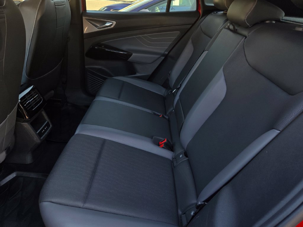 Certified 2023 Volkswagen ID.4 Pro S RWD image 13