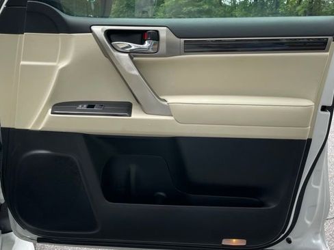 Used 2020 Lexus GX 460 Premium w/ Premium Package AWD/4WD image 19