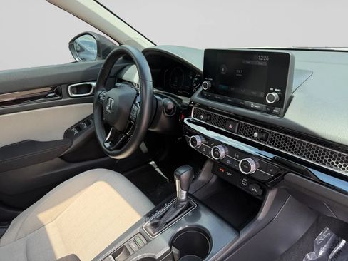 Used 2024 Honda Civic EX image 34