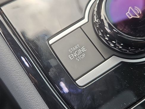 New 2026 Volkswagen Tiguan SEL R-Line image 15