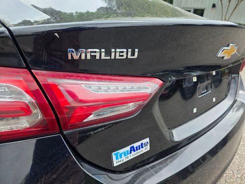 Used 2020 Chevrolet Malibu LT FWD image 20