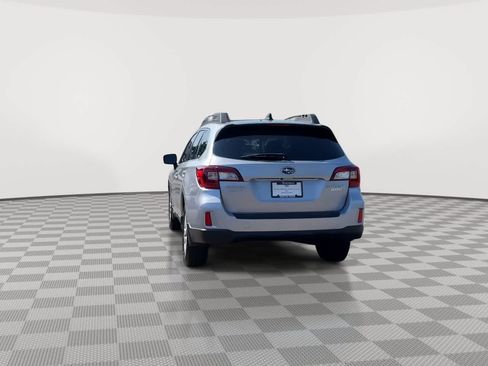Used 2016 Subaru Outback 2.5i Premium AWD/4WD image 7