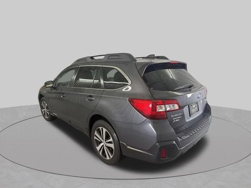 Used 2019 Subaru Outback 3.6R Limited AWD/4WD image 7