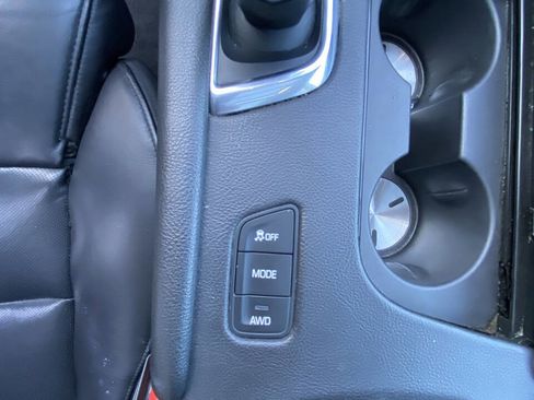 Used 2017 Cadillac XT5 Luxury w/ Driver Awareness Package image 36