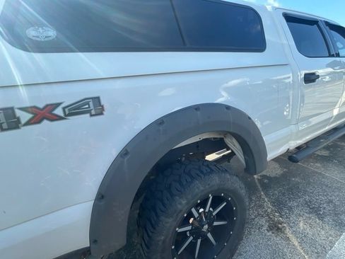 Used 2017 Ford F250 XLT AWD/4WD image 21