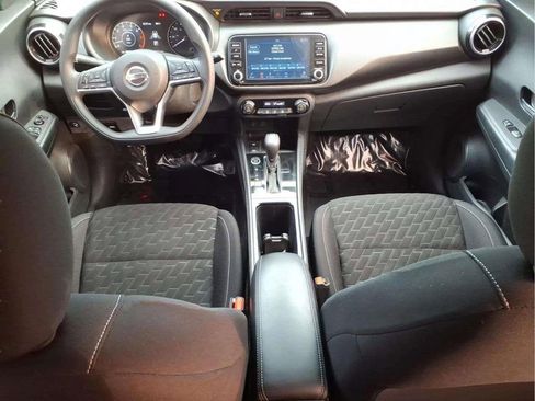 Used 2021 Nissan Kicks SV w/ Interior Electronics Package FWD image 10