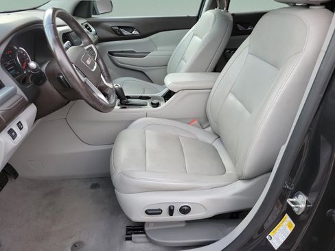 Used 2018 GMC Acadia SLT image 14