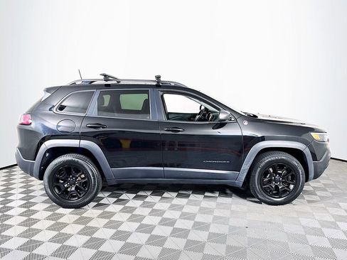 Used 2019 Jeep Cherokee Trailhawk w/ Comfort/Convenience Group AWD/4WD image 8