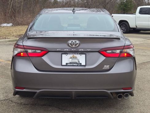Used 2024 Toyota Camry SE image 13