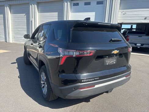 Used 2025 Chevrolet Equinox LT image 6
