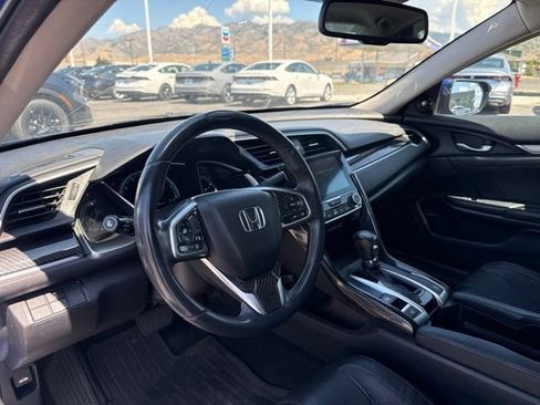 Used 2016 Honda Civic Touring image 14