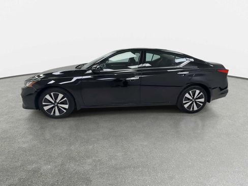 Used 2019 Nissan Altima 2.5 SV FWD image 5
