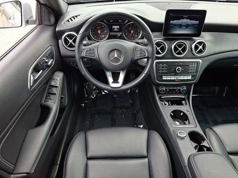Used 2019 Mercedes-Benz GLA 250 image 13