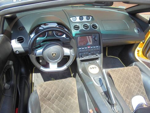 Used 2007 Lamborghini Gallardo Spyder AWD/4WD image 8